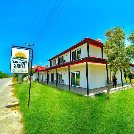 Airport Guest House دالامان المظهر الخارجي الصورة