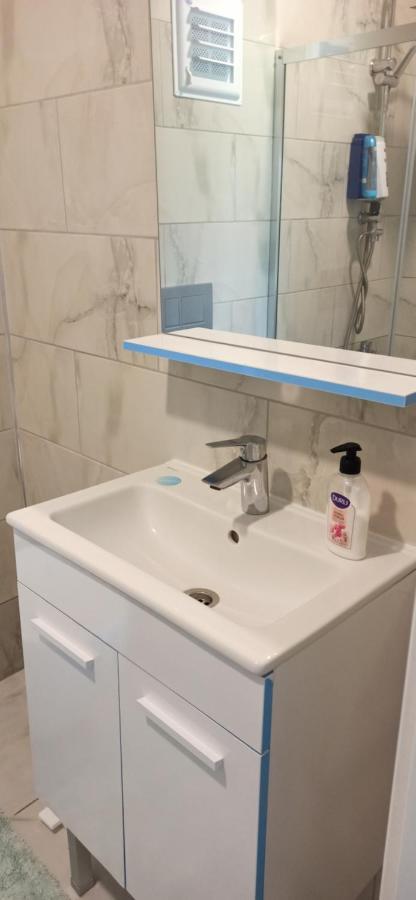 Airport Guest House دالامان المظهر الخارجي الصورة