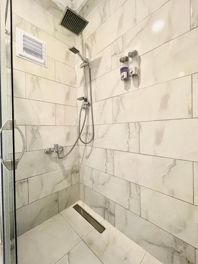Airport Guest House دالامان المظهر الخارجي الصورة